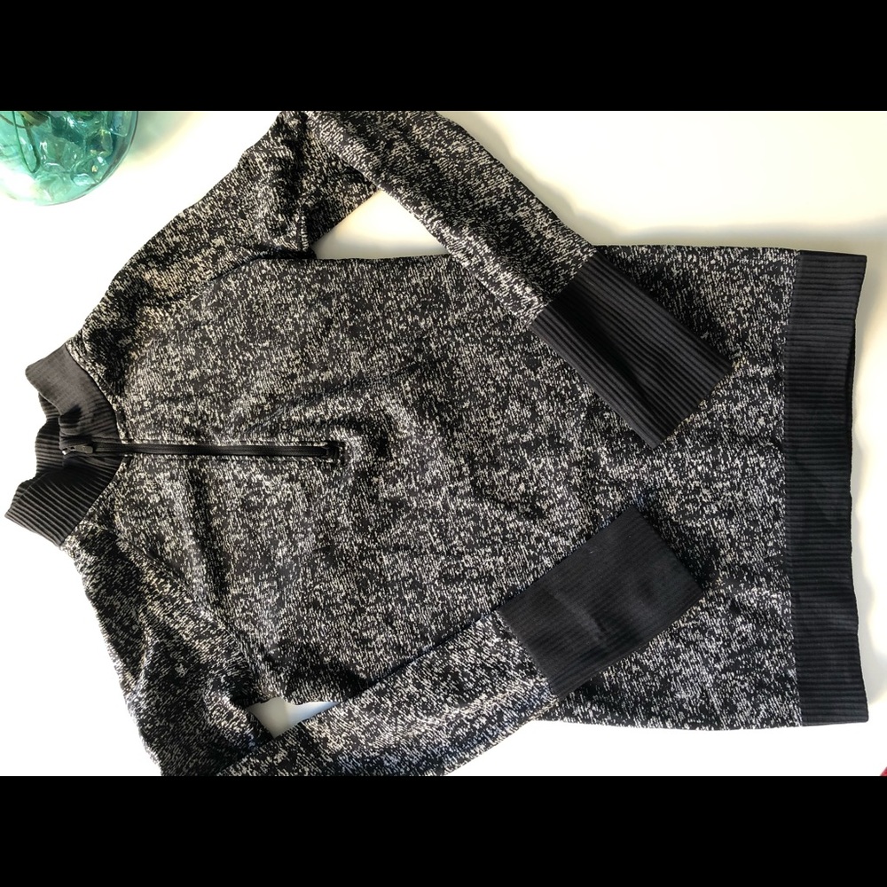 Lululemon 3/4 zip pullover